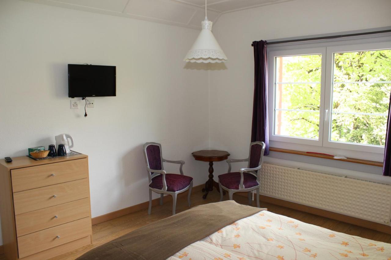 A Cote Bed & Breakfast Motiers Exterior photo